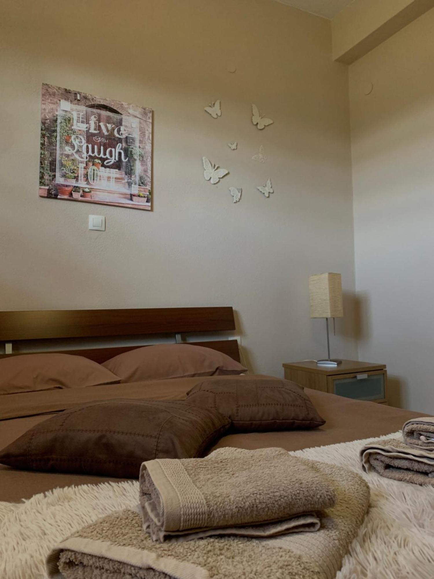 Sweet Red Home Trikala  Ngoại thất bức ảnh