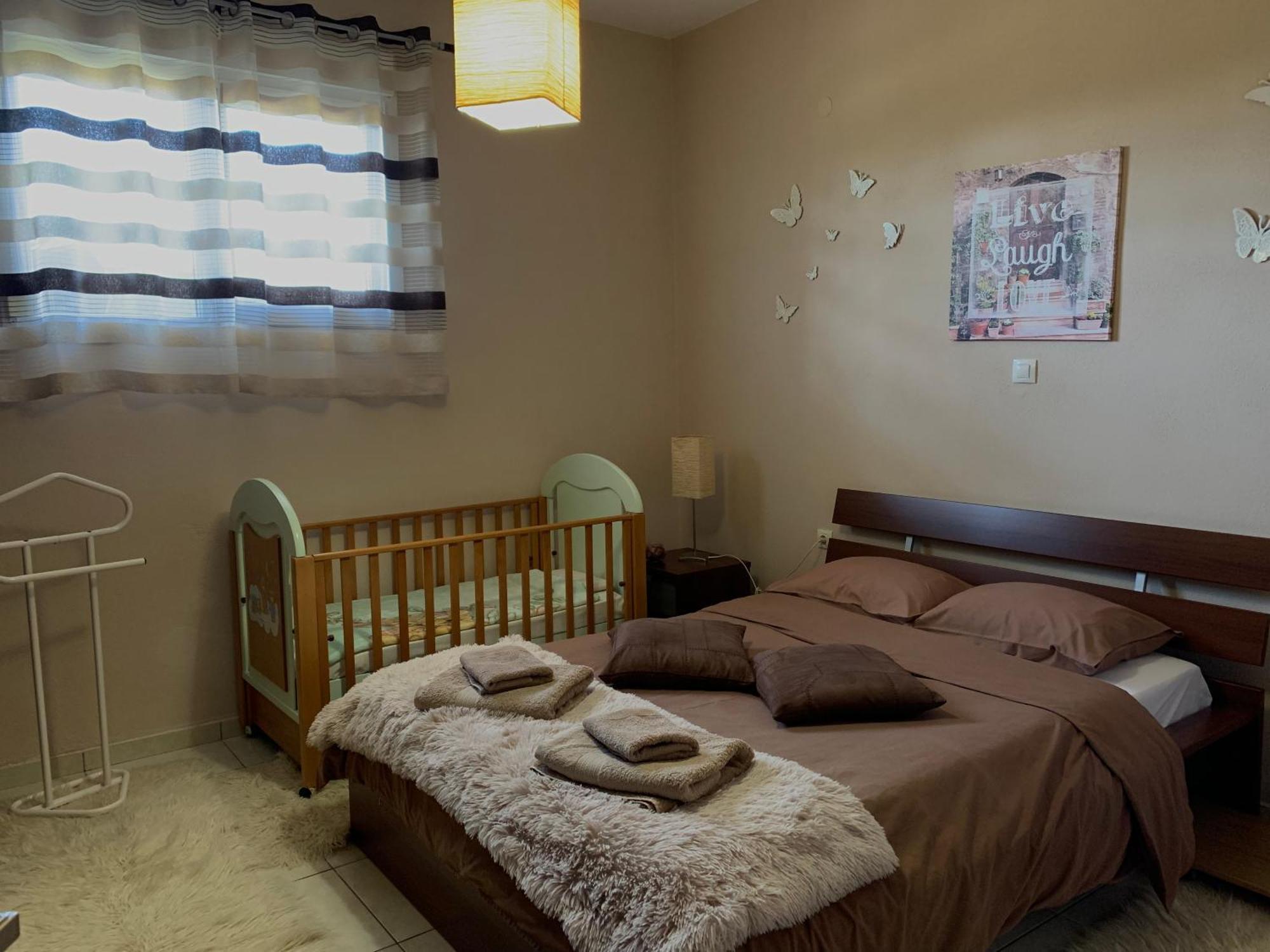 Sweet Red Home Trikala  Ngoại thất bức ảnh